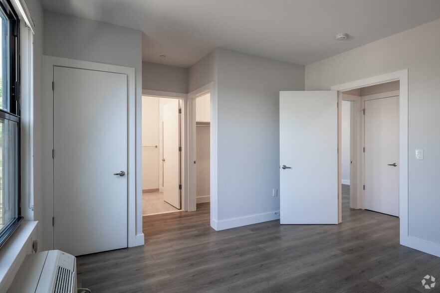 More Photos Of 81 Monroe St, Rahway Apartments For Lease