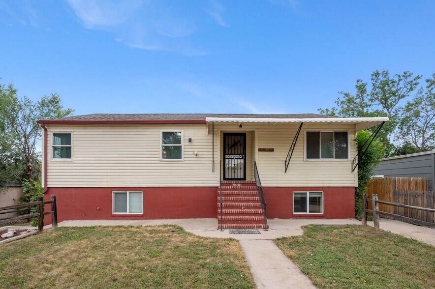 More Photos Of 1776 Jay St, Lakewood Apartments For Sale