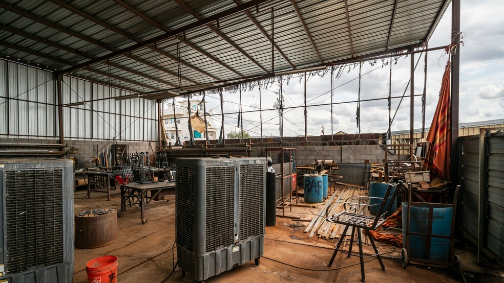 More Photos Of 1810 E Washington St, Phoenix Auto Salvage Facility For Sale