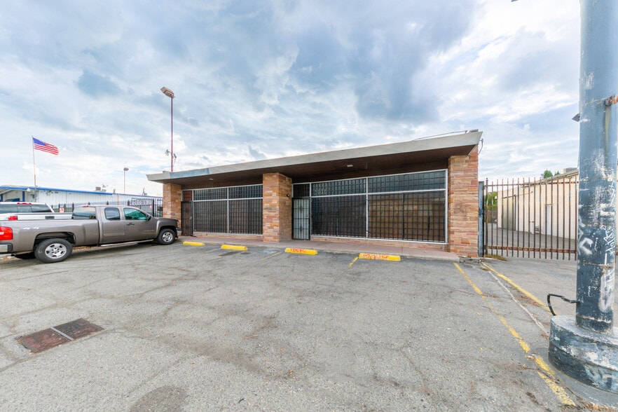 More Photos Of 2402 N Wilson Way, Stockton Storefront Retail Office For Sale