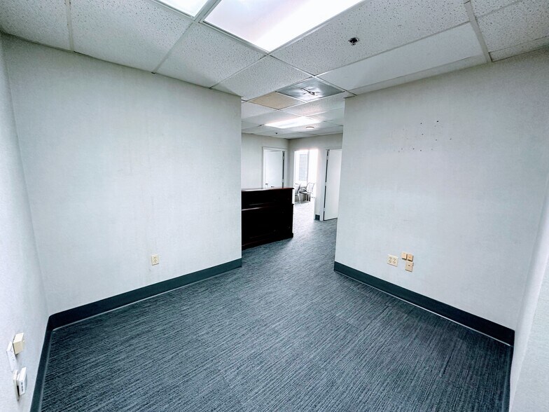 More Photos Of 1110 Brickell Ave, Miami Office Residential For Sale