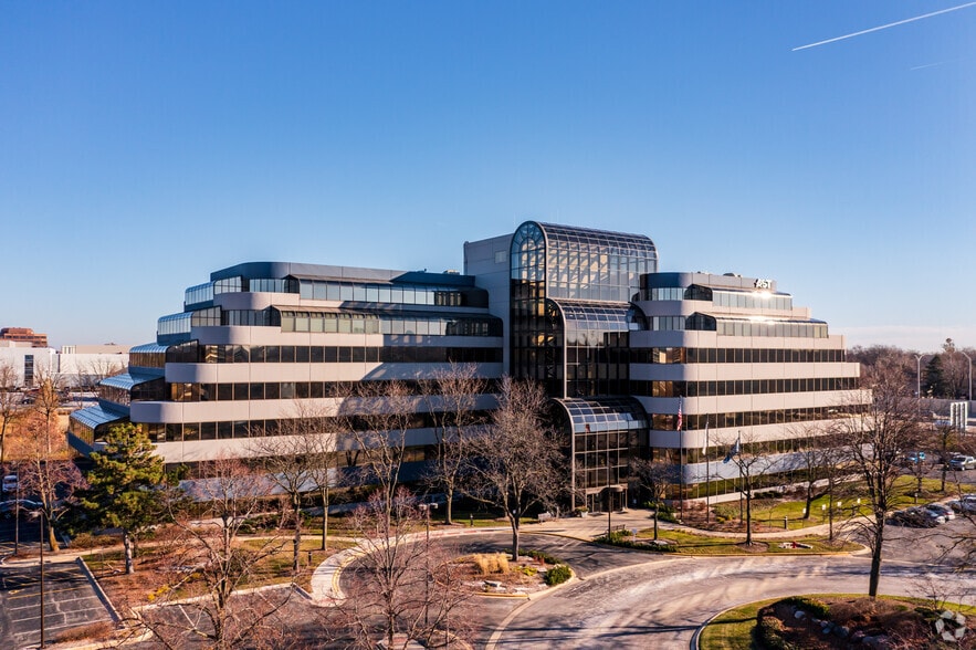 Primary Photo Of 4343 Commerce Ct, Lisle Office For Lease