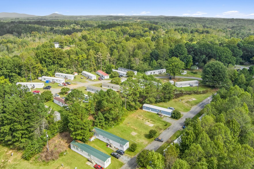 More Photos Of 1020 Twin Lakes Dr, King Manufactured Housing Mobile Home Park For Sale