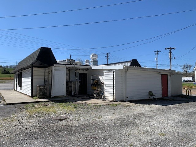 More Photos Of 203 Farrs Bridge Rd, Pickens General Retail For Sale