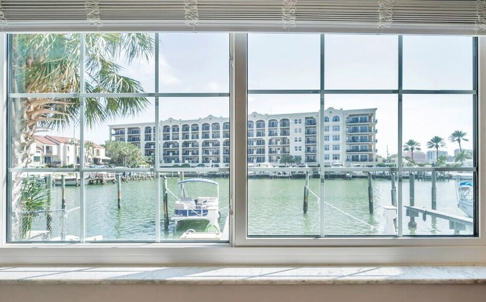 More Photos Of 223 Dolphin Pt, Clearwater Apartments For Sale