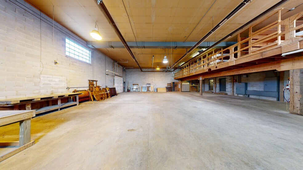 More Photos Of 16 Madison St, Leetonia Flex For Sale