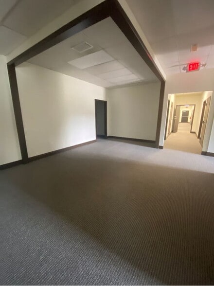 More Photos Of 310 Dick St, Fayetteville Office For Lease