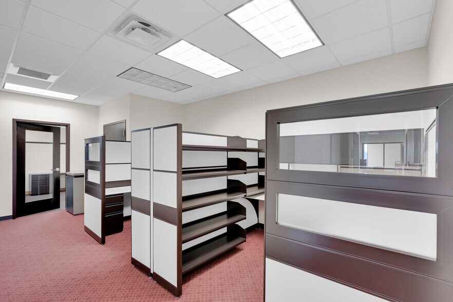 More Photos Of 1985 NE Cornell Rd, Hillsboro Office For Sale
