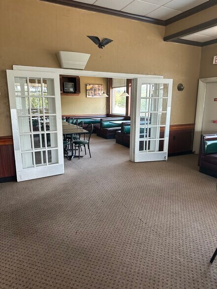 More Photos Of 2615 Florence Blvd, Florence Restaurant For Lease