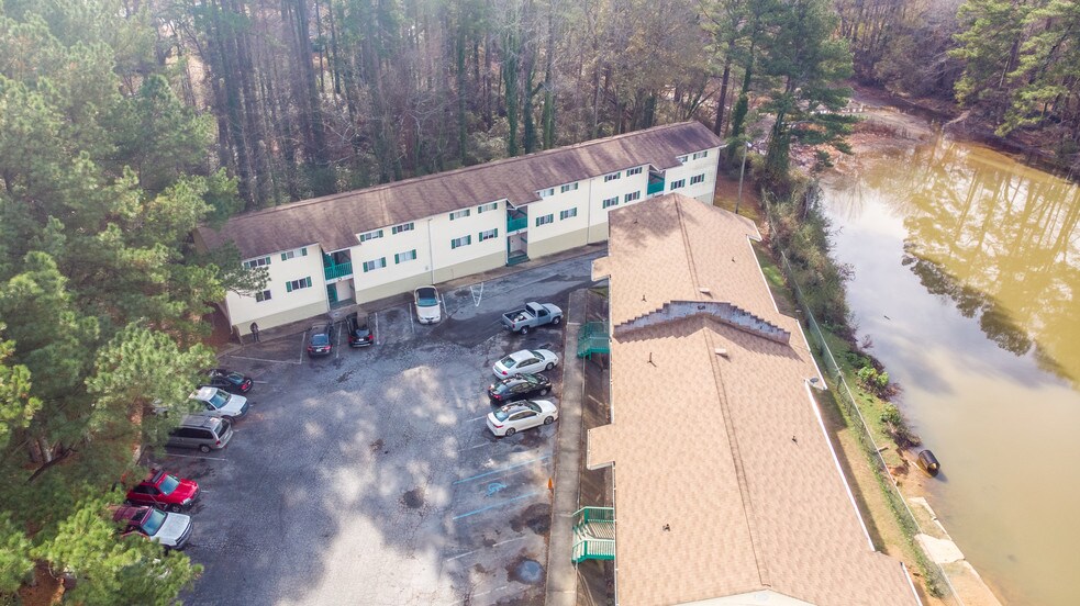 Primary Photo Of 417 Barton Dr, Forest Park Apartments For Sale