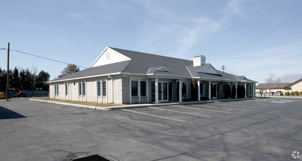 More Photos Of 4360 S Redwood Rd, Salt Lake City Office For Lease