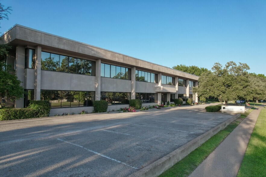 Primary Photo Of 3901 Manhattan Dr, Tyler Office For Lease