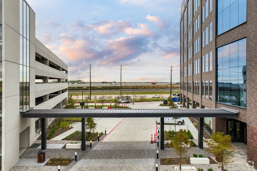 More Photos Of 7300 SH 121 SB, McKinney Unknown For Lease