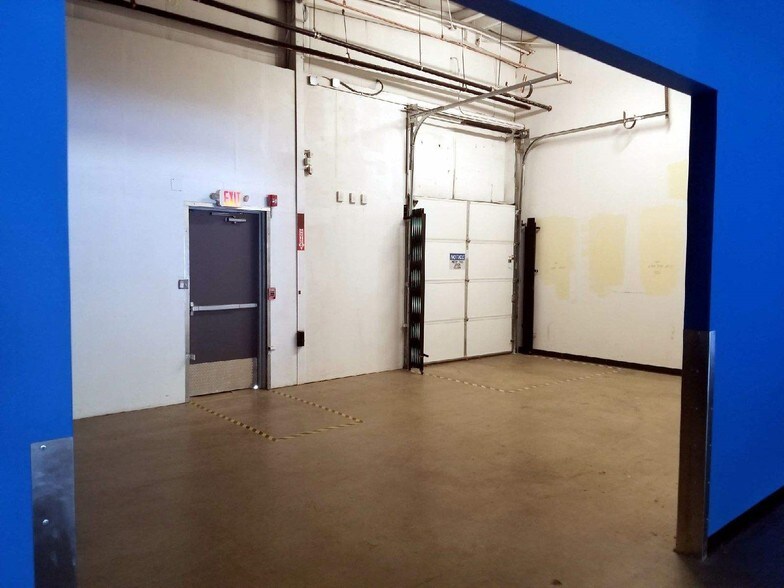 More Photos Of 71 Pullman St, Worcester Flex For Lease