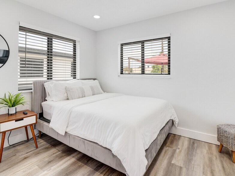 More Photos Of 1705-1709 NE 3rd Ave, Delray Beach Apartments For Sale