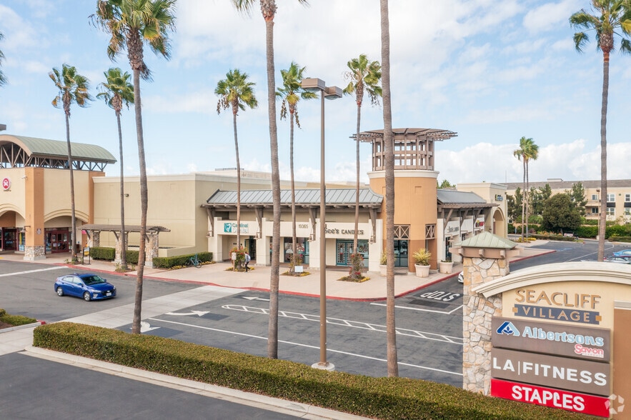 More Photos Of 7201 Yorktown Ave, Huntington Beach Unknown For Lease