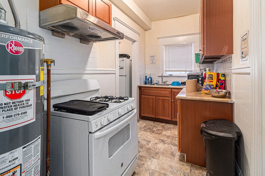 More Photos Of 2307-2311 Harrison St, Oakland Apartments For Sale