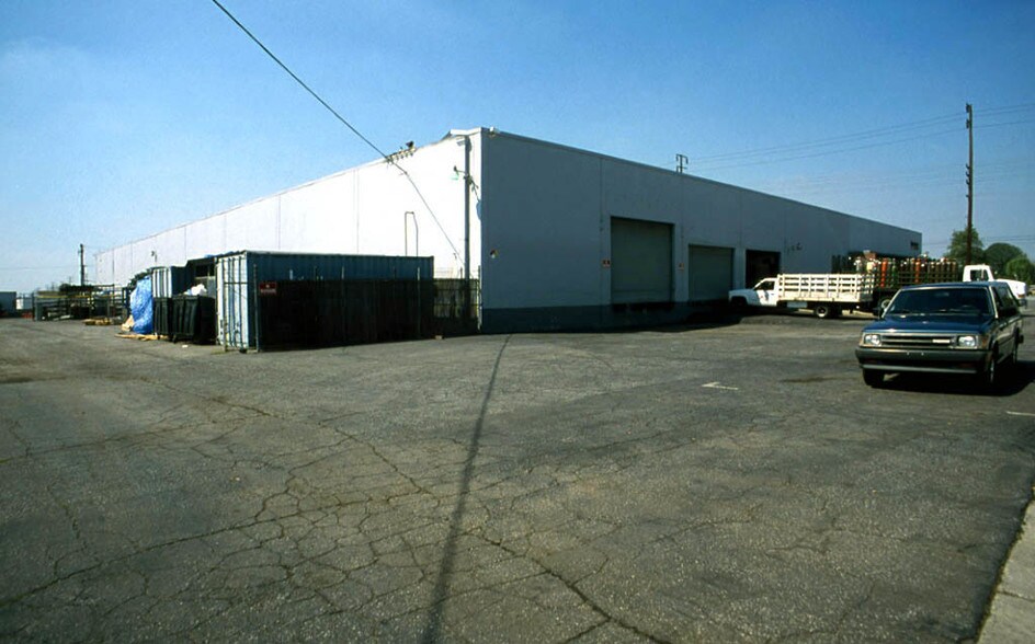 More Photos Of 1684 W Industrial Park St, Covina Warehouse For Lease