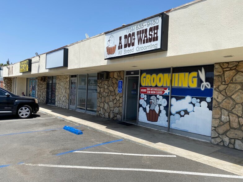More Photos Of 2329-2335 W Sequoia Ave, Anaheim Storefront Retail Office For Lease