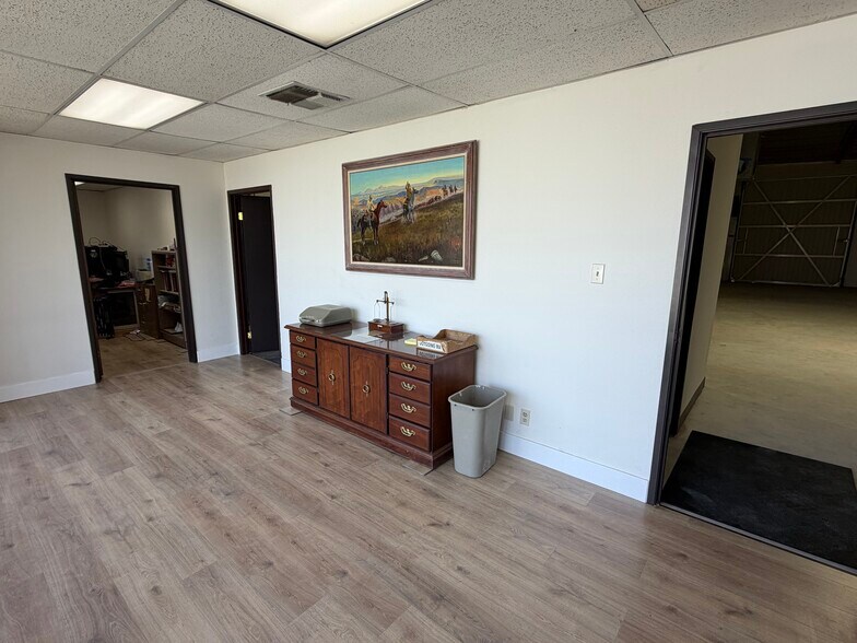 More Photos Of 501 Mercury Ln, Brea Industrial For Sale