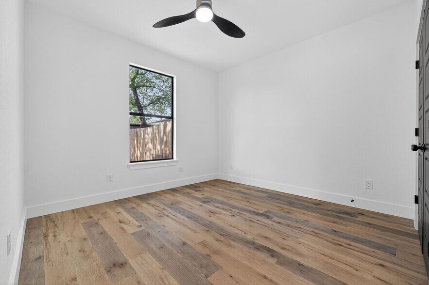 More Photos Of 125 Dashiell St, San Antonio Multifamily For Sale
