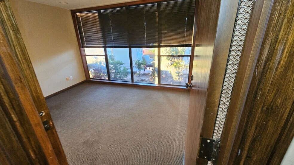 More Photos Of 6406 N Santa Fe Ave, Oklahoma City Office For Sale