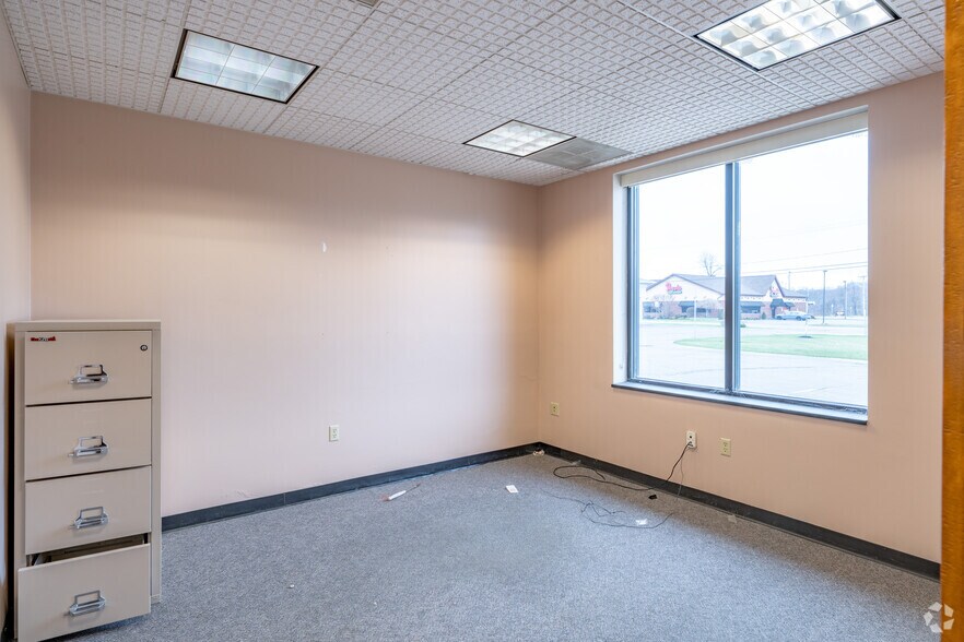 More Photos Of 6840 Erie Rd, Derby Bank For Sale