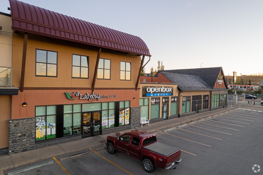 More Photos Of 10 Aspen Stone Blvd SW, Calgary Storefront Retail Office For Lease