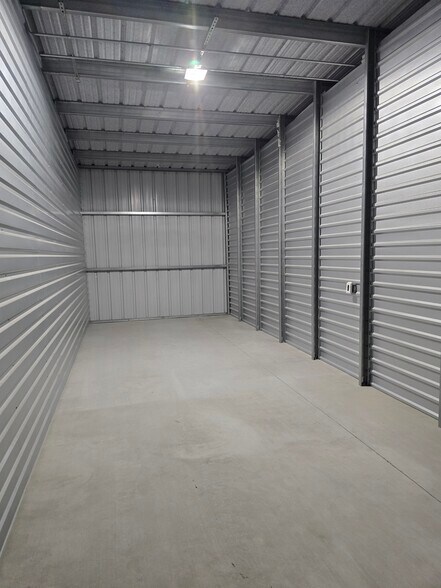 More Photos Of 1333 Sunray Rd, Ingleside Self Storage For Sale