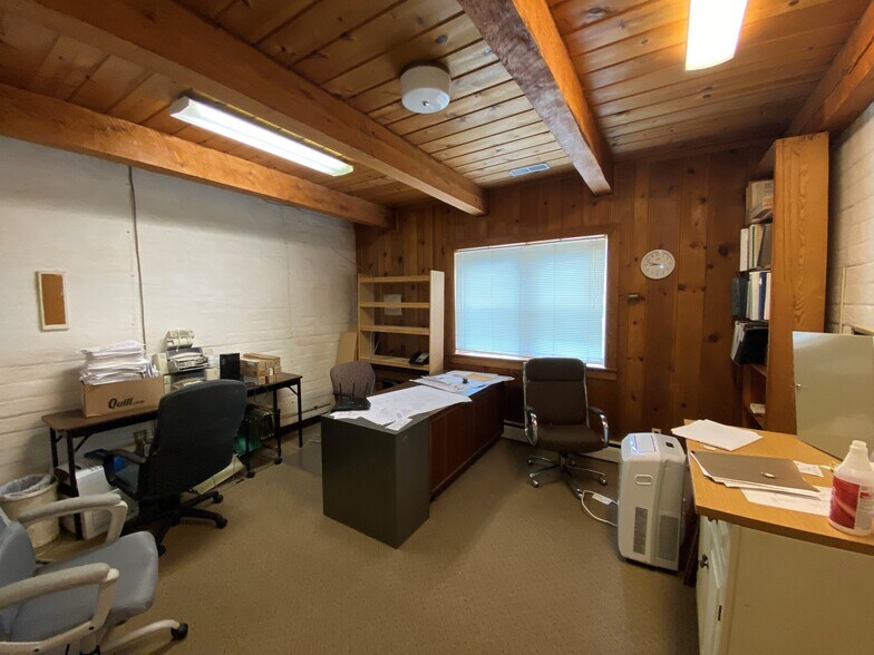 More Photos Of 9009 Sudley Rd, Manassas Office For Lease