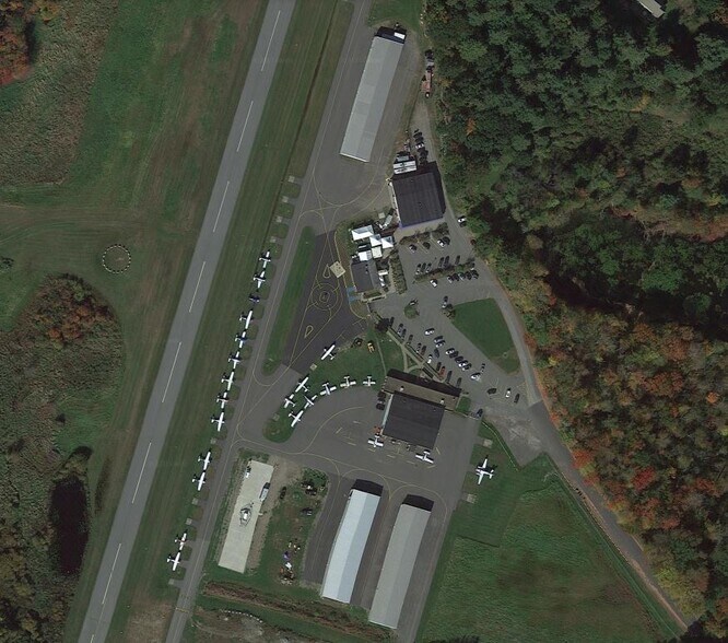 More Photos Of 302 Boxboro Rd, Stow Airport For Sale