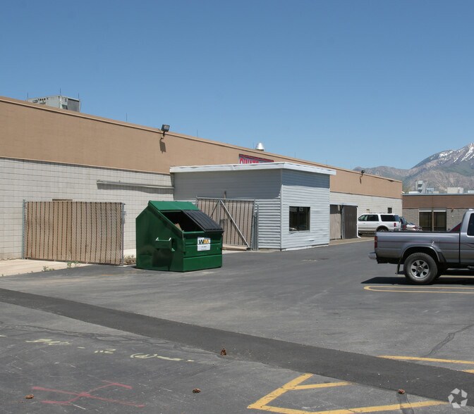 More Photos Of 1843 W 4000 S, Roy Light Distribution For Lease