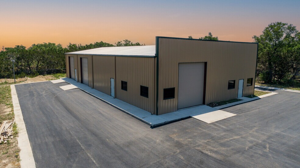 More Photos Of 3364 N Bagdad Rd, Leander Unknown For Lease