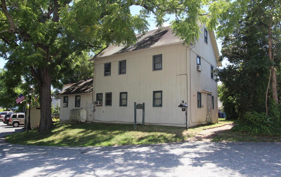 More Photos Of 19 West Ave, Woodstown Loft Creative Space For Sale