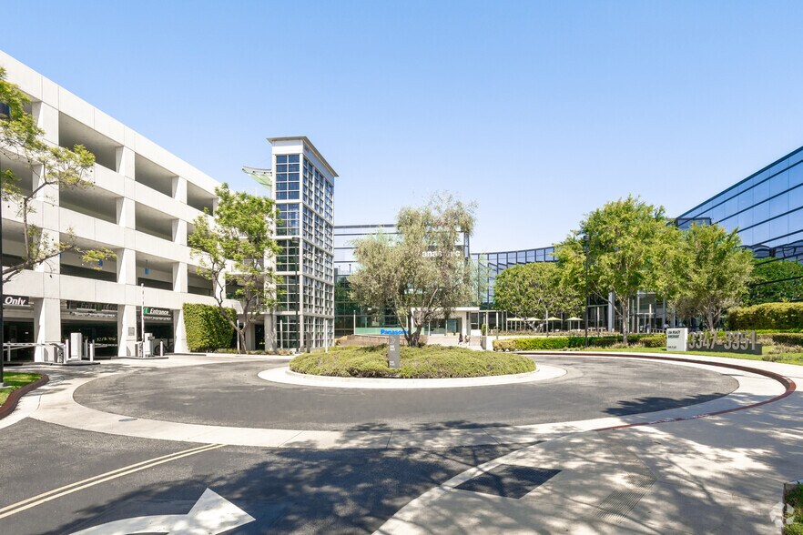 More Photos Of 3349 Michelson Dr, Irvine Coworking Space