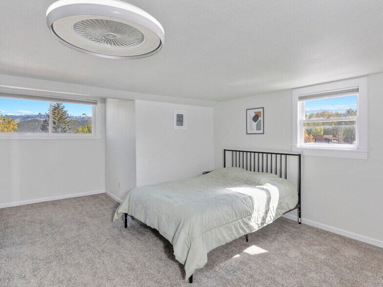 More Photos Of 609 Clinton St, Ridgway Apartments For Sale