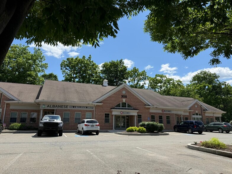 Primary Photo Of 300 Old Forge Ln, Kennett Square Medical For Lease