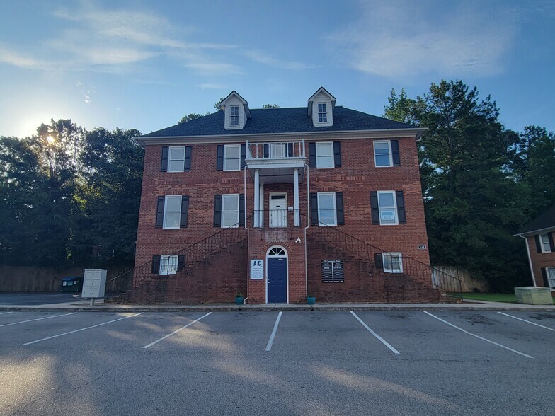 More Photos Of 115 Sycamore Dr, Athens Office For Sale