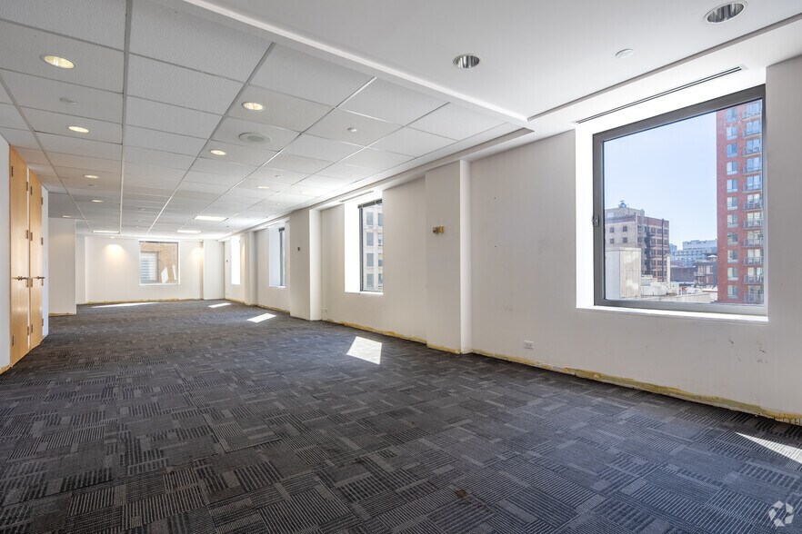More Photos Of 1555 Rue Peel, Montréal Office For Lease