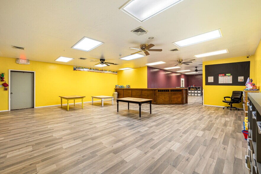 More Photos Of 1419 W London St, El Reno Religious Facility For Sale