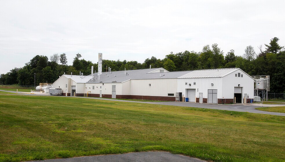 More Photos Of 641 Ridge Rd, Chazy Flex For Lease