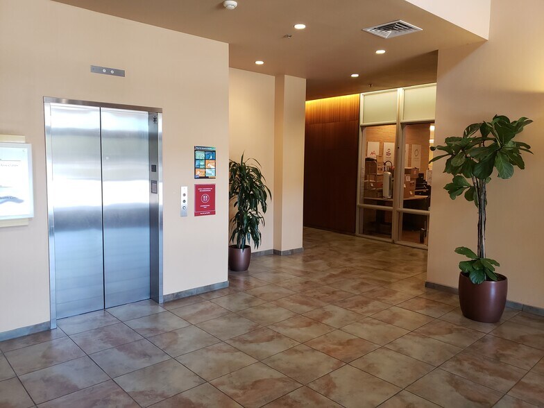 More Photos Of 689 Tank Farm Rd, San Luis Obispo Loft Creative Space For Lease