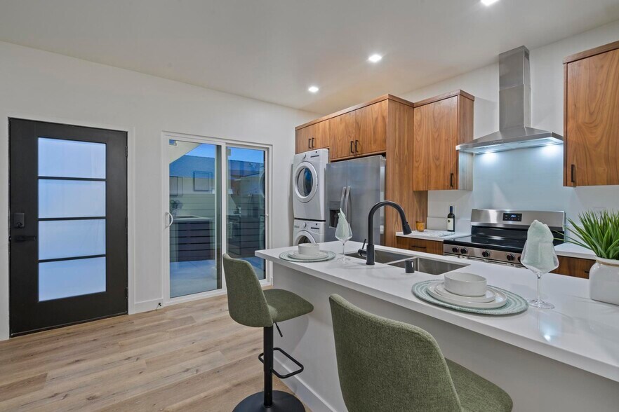 More Photos Of 3582 Hatteras Ave, San Diego Apartments For Sale