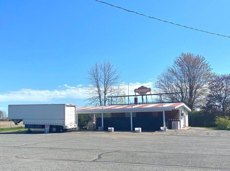 Primary Photo Of 4159 County Road 31, Williamsburg Restaurant For Sale