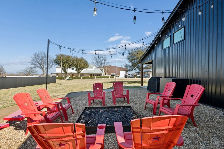 More Photos Of 10130 Billy Mitchell, McKinney Specialty For Sale