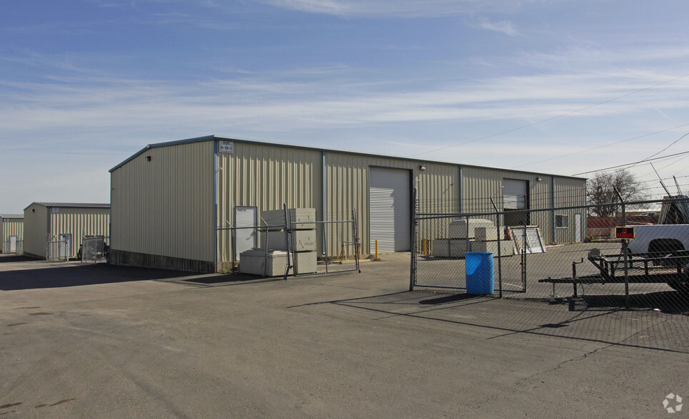 Primary Photo Of 9603 Brown Ln, Austin Warehouse For Lease