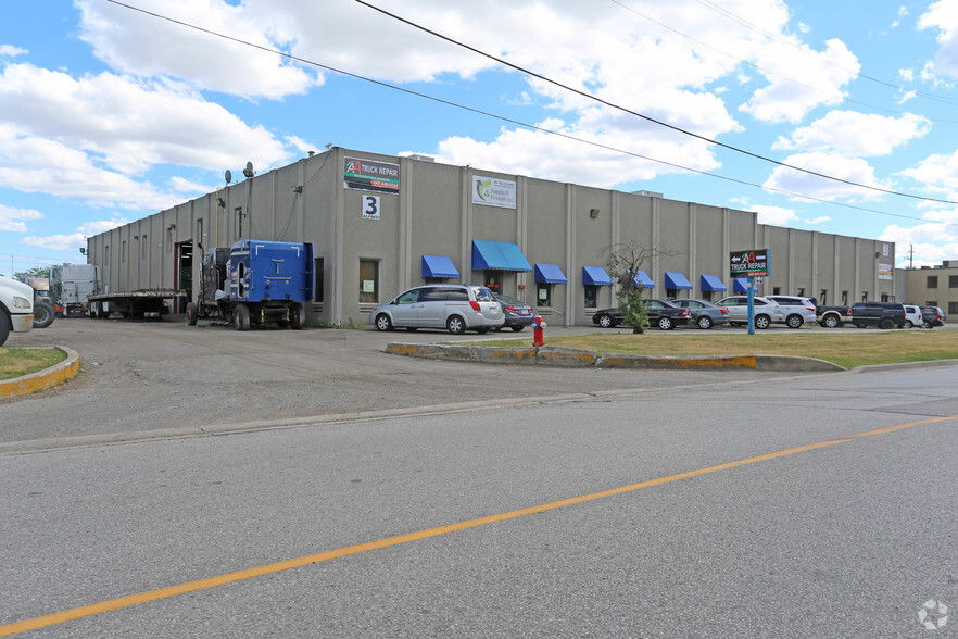 Primary Photo Of 3 Alfred Kuehne Blvd, Brampton Warehouse For Lease