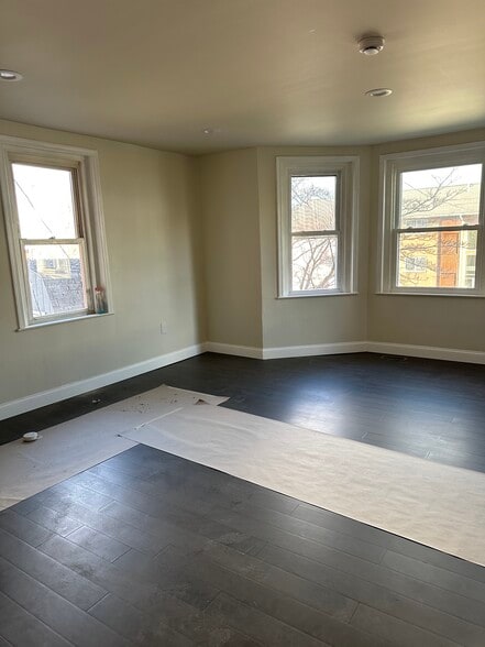 More Photos Of 800 Dekalb St, Bridgeport Storefront Retail Residential For Sale