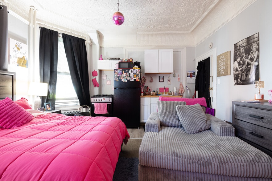 More Photos Of 58 Saint James St, Kingston Apartments For Sale