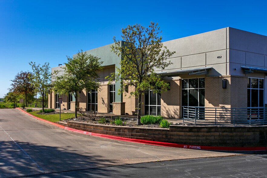 More Photos Of 402 Harvey Mitchell Pky, College Station Office For Sale